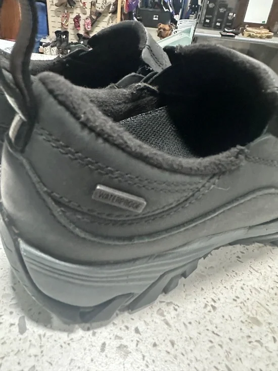 Merrell shoes - Picture 3 of 5